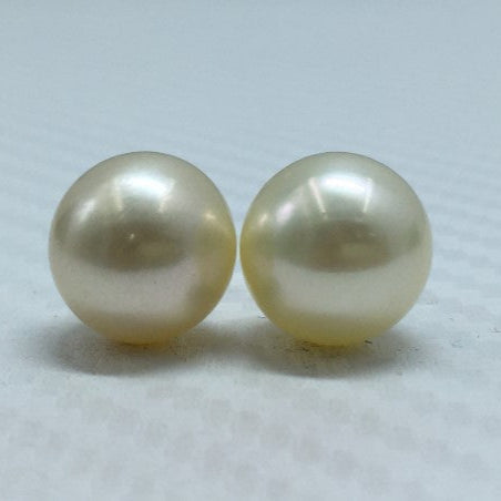 South Sea Pearl | Cream Color | Oval Shape| 11.80MM Size