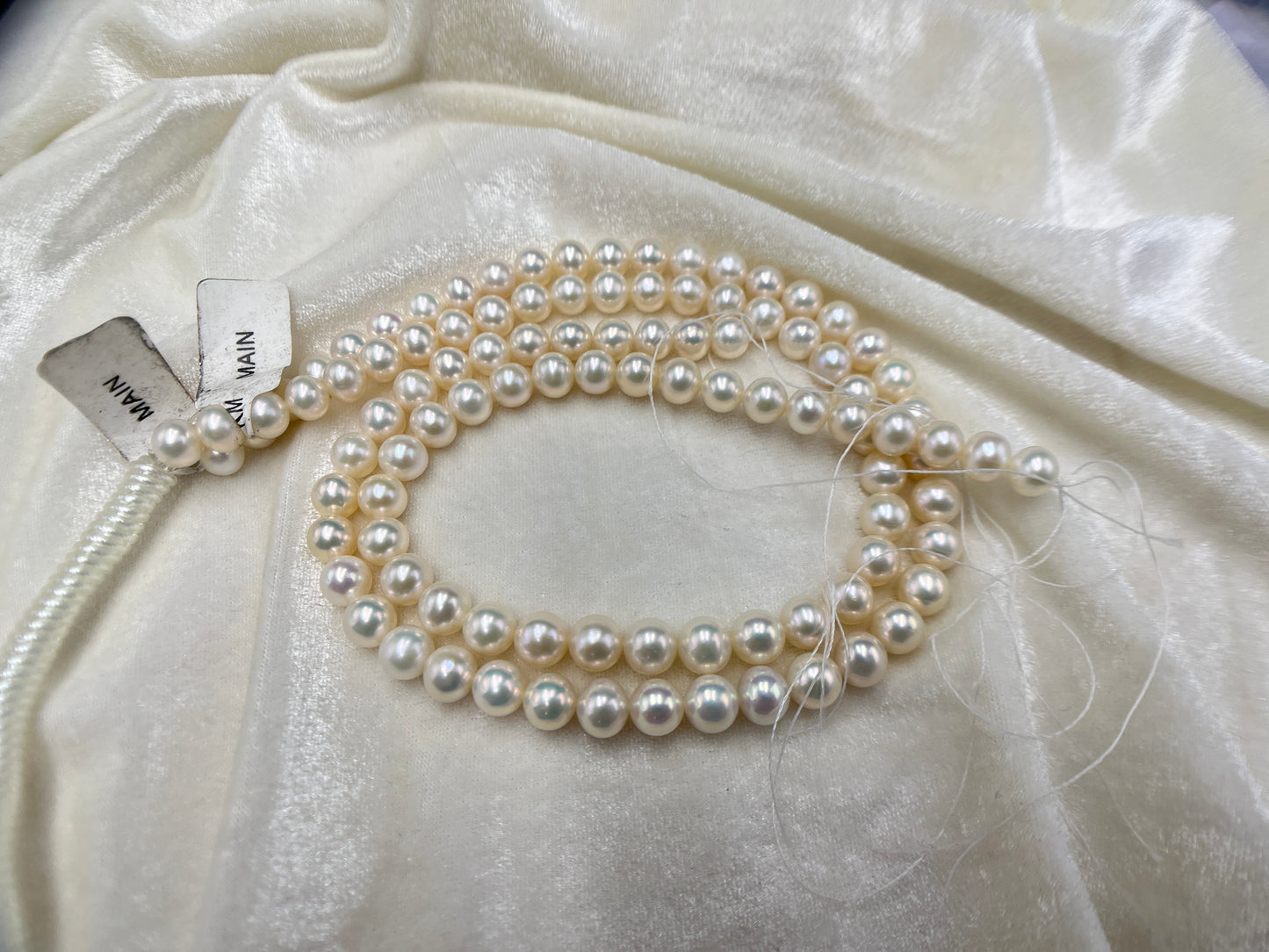 Fresh Water Pearl, Off White Color, Near Round Shape, 8-8.5 MM