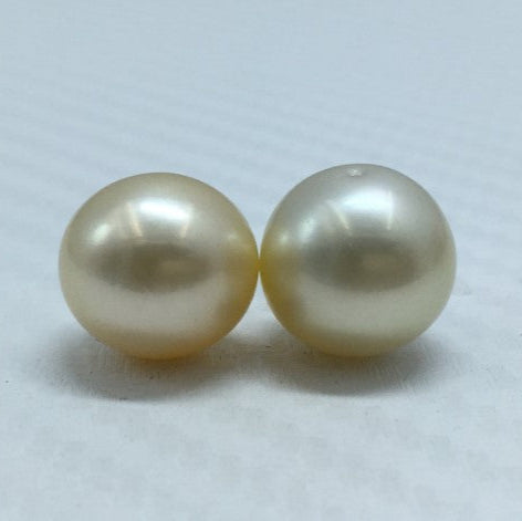 South Sea Pearl | Light Golden Color| button Shape| 11.70 MM (Approx.) Size|