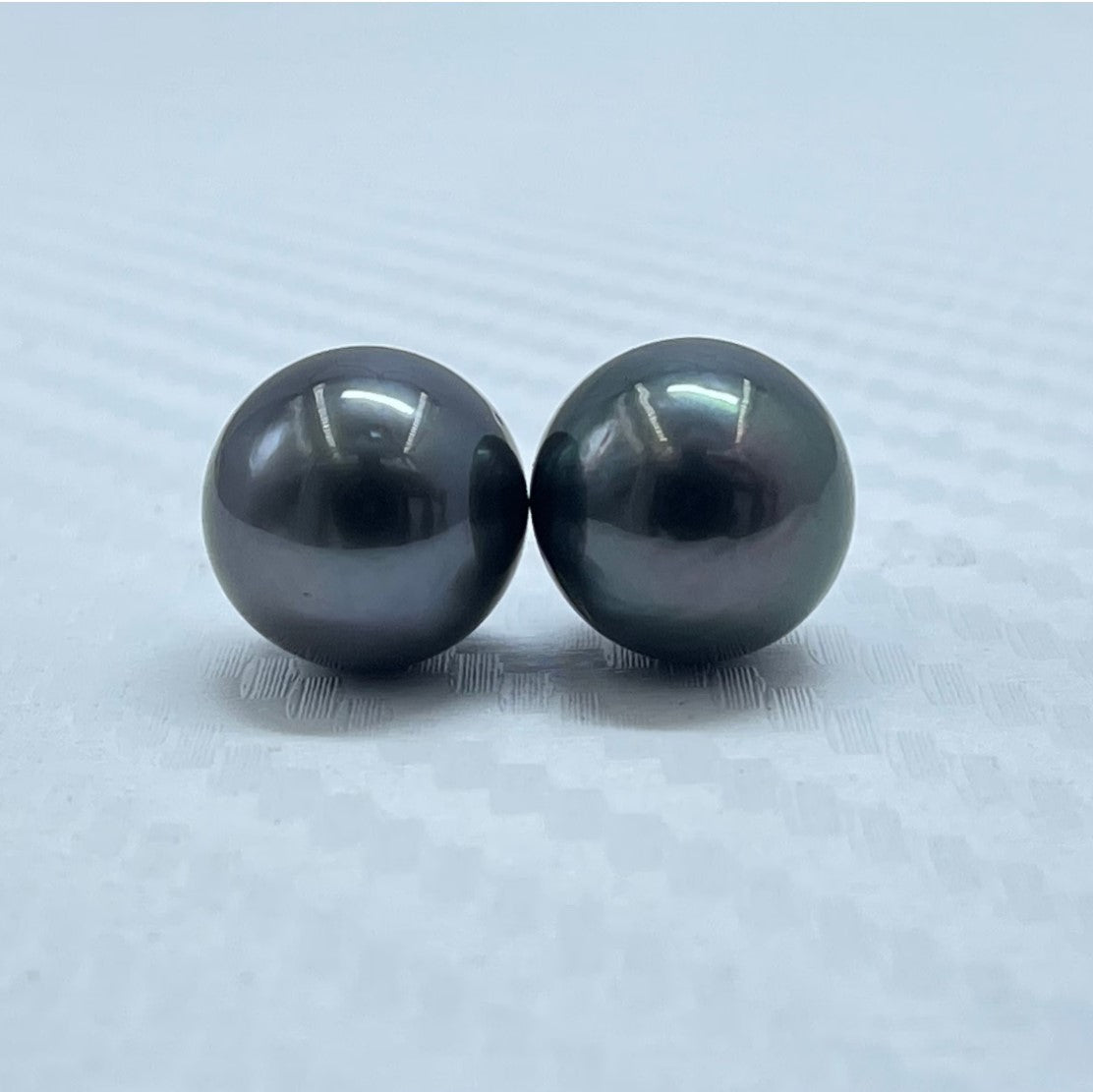 10 MM Size | Black | Round Shape | Natural Tahitian Pearl Pair | Good Luster | Saltwater Pearl |