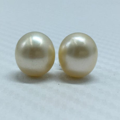 South Sea Pearl | Light Golden Color| Drop Shape| 11.25 MM (Approx.) Size