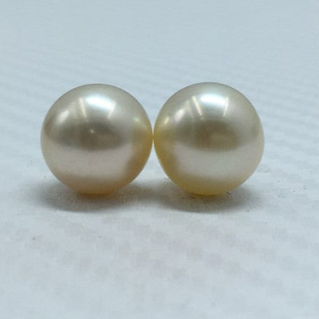 South Sea Pearl | Cream Color | Oval Shape| 11.25MM (Approx.) Size