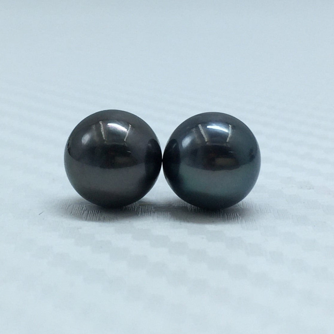 9.25 MM Size | Black | Round Shape | Natural Tahitian Pearl Pair | Good Luster | Saltwater Pearl |