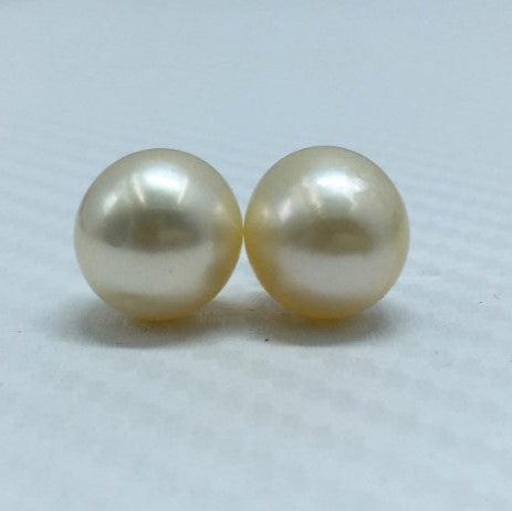 South Sea Pearl | Light Golden Color| Drop Shape| 11.25 MM (Approx.) Size