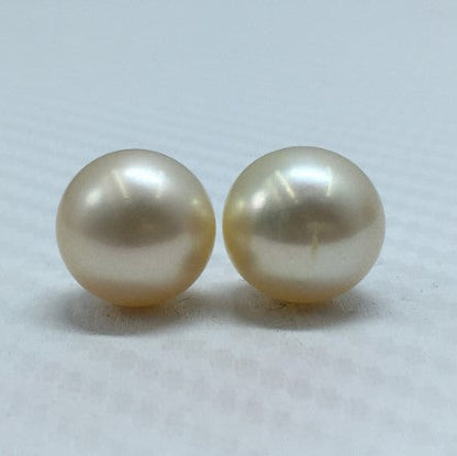 South Sea Pearl | Cream Color| Oval Shape| 11.5MM (Approx.) Size