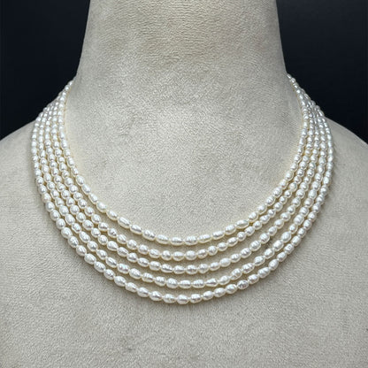 Elegant Freshwater Pearl Necklace with Silver Clasp