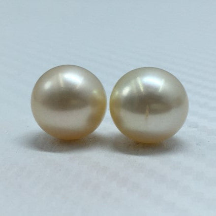 South Sea Pearl | Cream Color| Oval Shape| 11.5MM (Approx.) Size