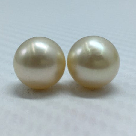 South Sea Pearl | Cream Color | Oval Shape| 11.5MM Size
