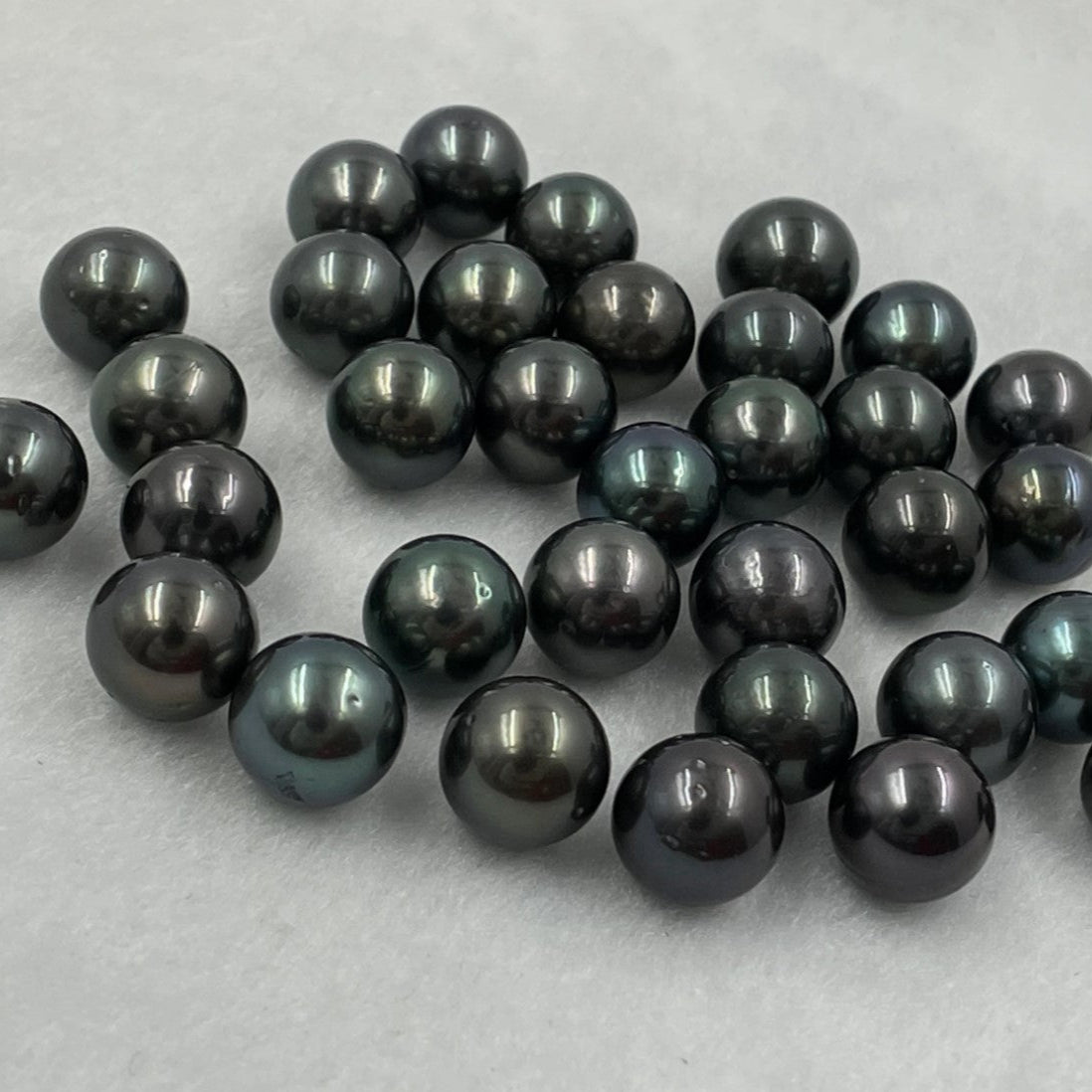 9.5 MM Size | Black | Round Shape | Natural Tahitian Pearl Pair | Good Luster | Saltwater Pearl |