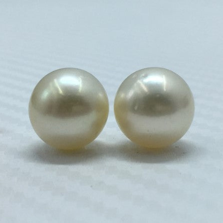 South Sea Pearl | White Color| Oval Shape| 11.5 MM (Approx.) Size