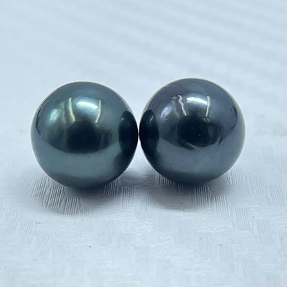 9.25 MM Size | Black | Round Shape | Natural Tahitian Pearl Pair | Good Luster | Saltwater Pearl |