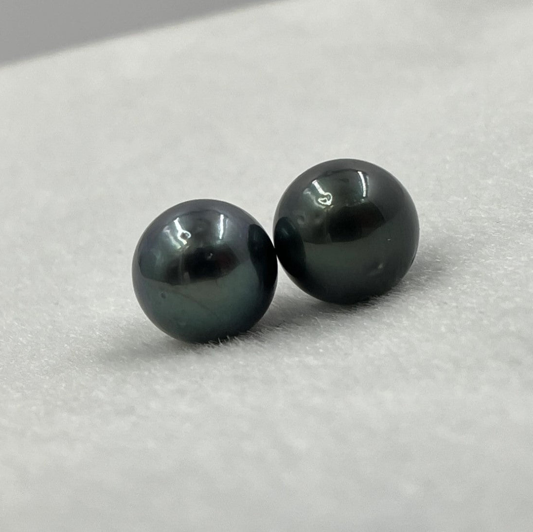 9.80 MM Size | Black | Round Shape | Natural Tahitian Pearl Pair | Good Luster | Saltwater Pearl |