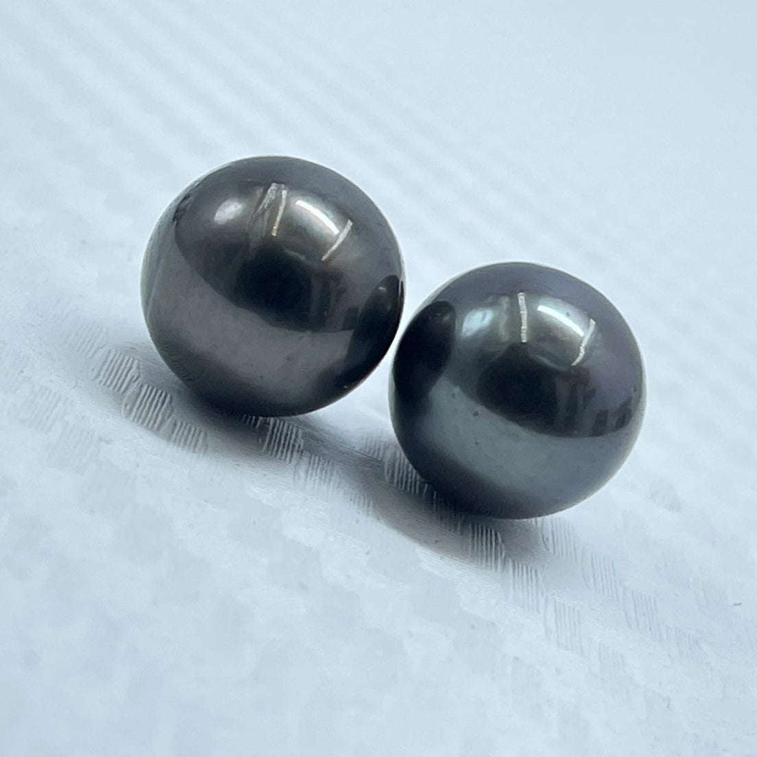 9.5 MM Size | Black | Round Shape | Natural Tahitian Pearl Pair | Good Luster | Saltwater Pearl |