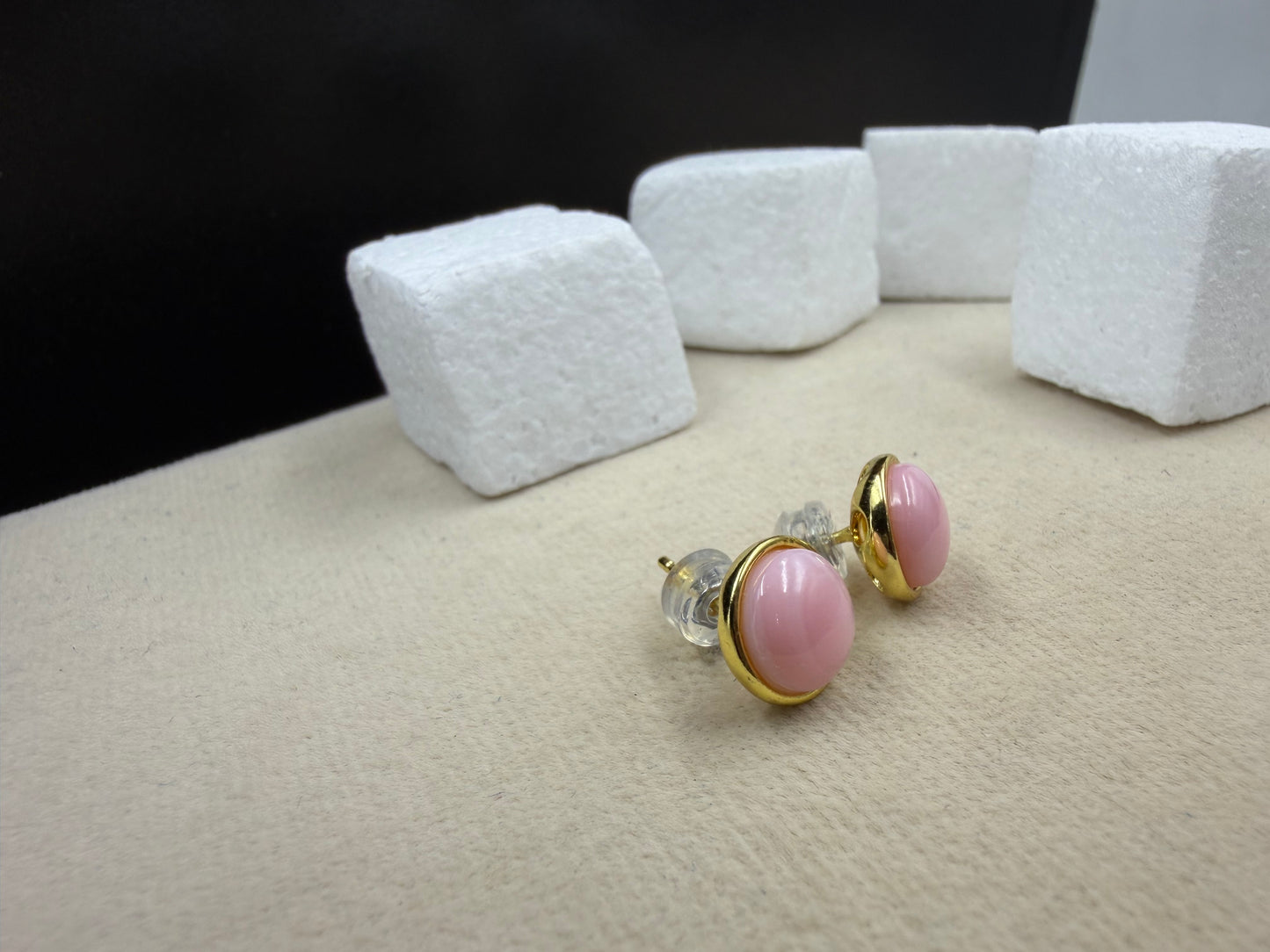 Pink Pearl studs'