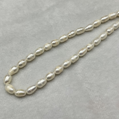 Fresh Water Pearl White Color, Rice Shape, A Luster Pearl, 6-7 MM Size