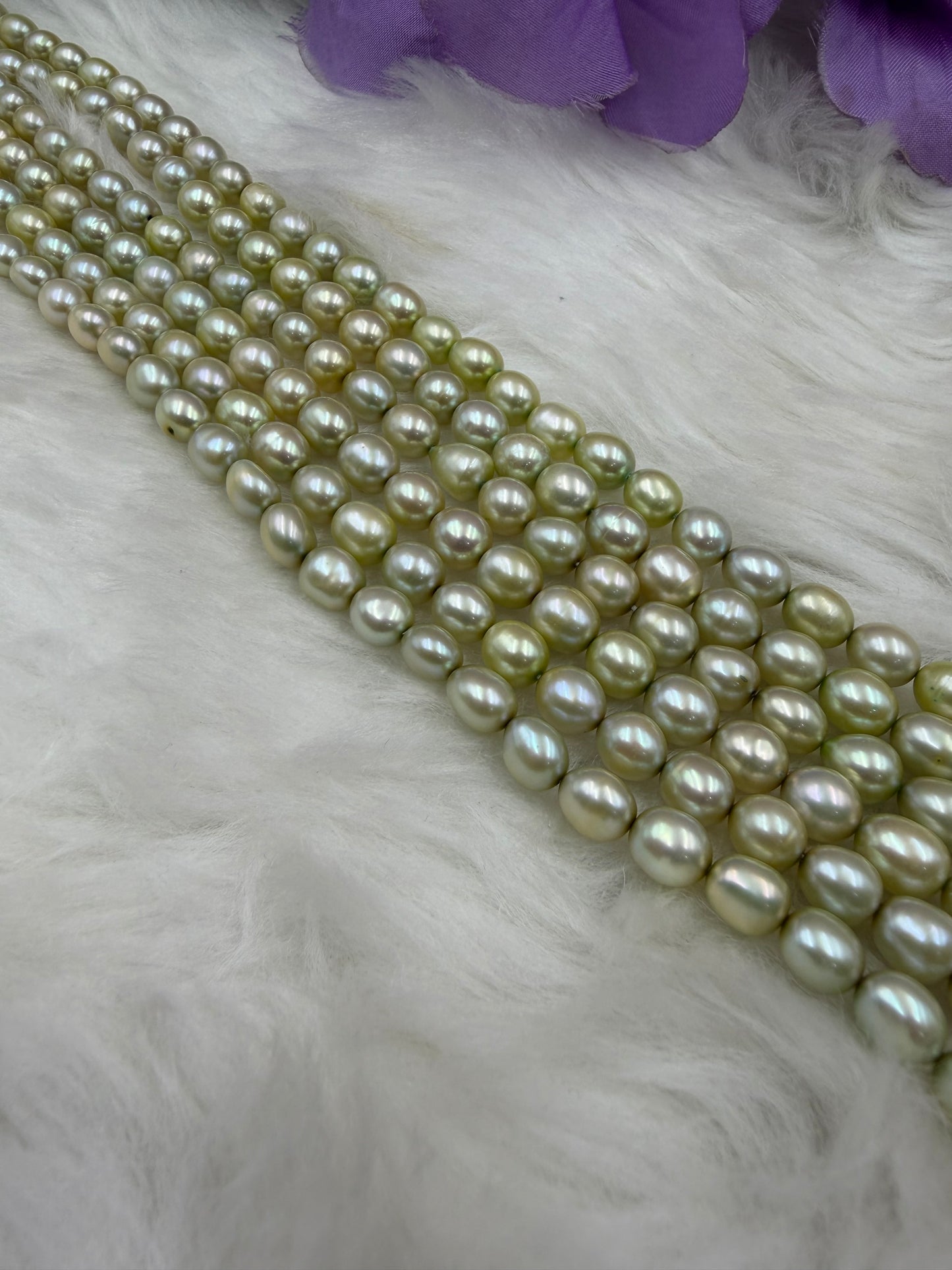 Freshwater Pearl , Light Green Color, Rice Shape, 7-8m Size
