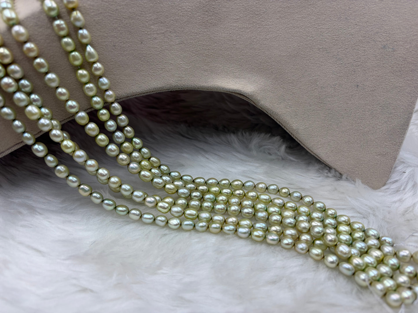 Freshwater Pearl , Light Green Color, Rice Shape, 7-8m Size