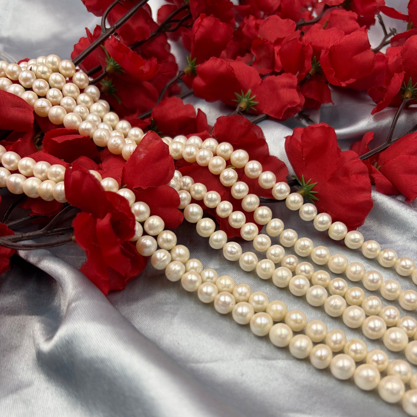 Freshwater Pearl , White Color, Round Shape, 7-8mm Size
