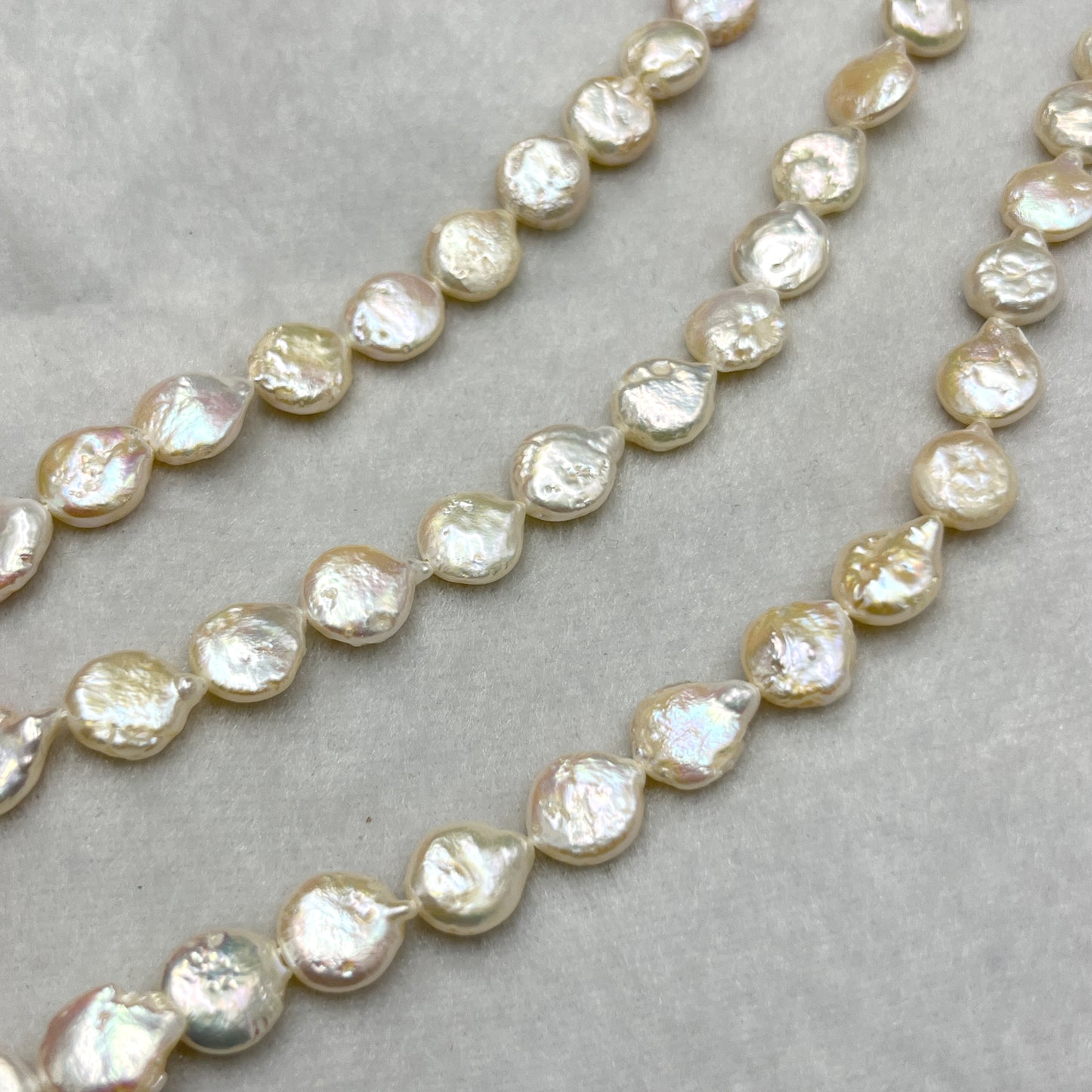 Fresh Water Pearl, Cream Color ; Coin Shape, 10 MM Size