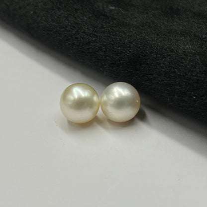 South Sea Pearl | White Color| Oval Shape| 11.5 MM (Approx.) Size