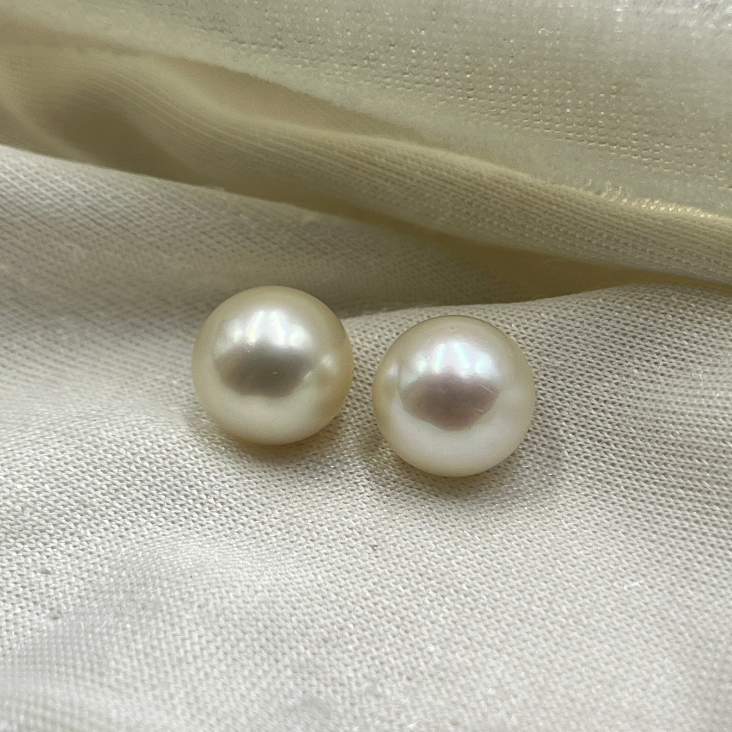 South Sea Pearl | Light Golden Color| Button Shape| 11 MM Size