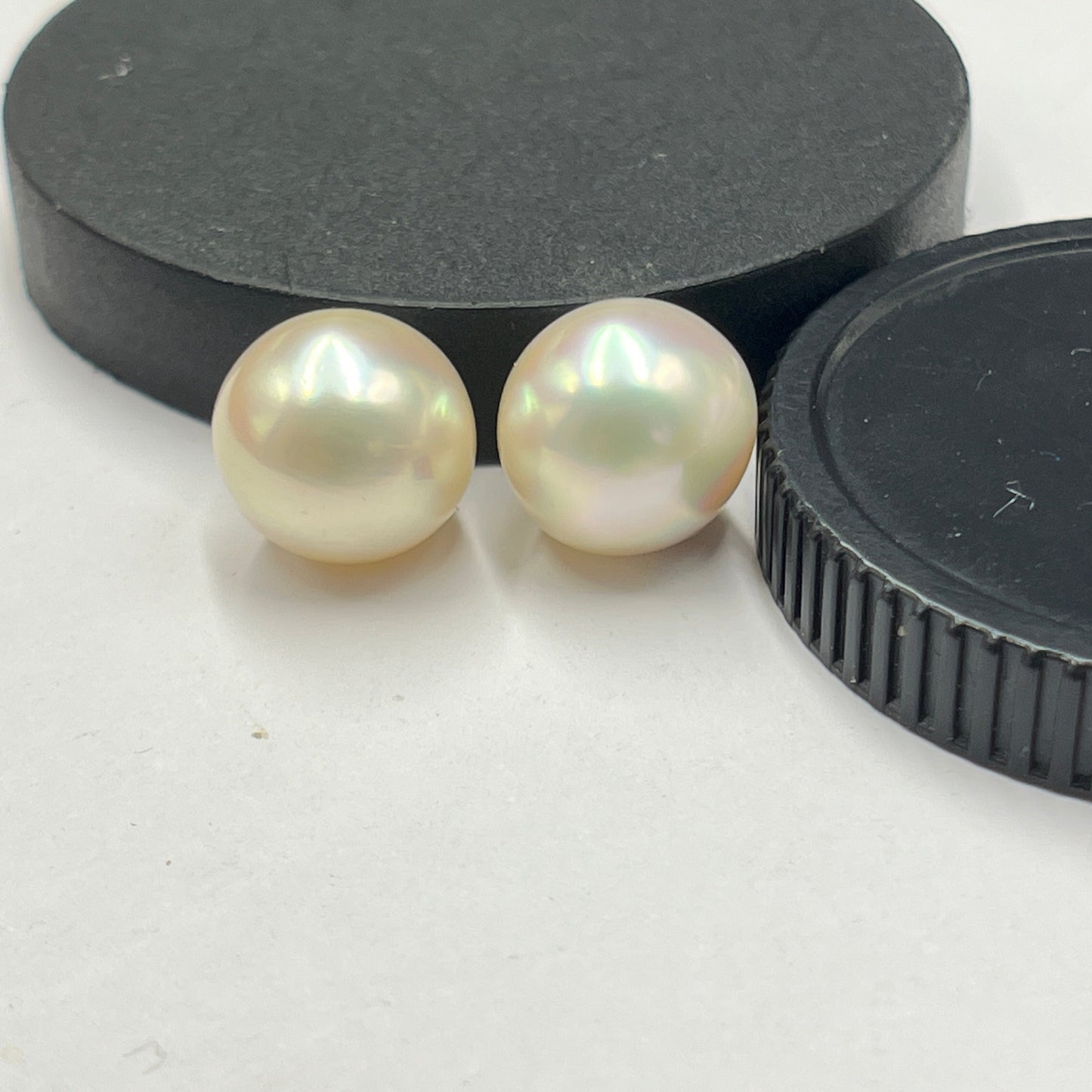 South Sea Pearl | Cream Color | Oval Shape| 12.25MM (Approx.) Size