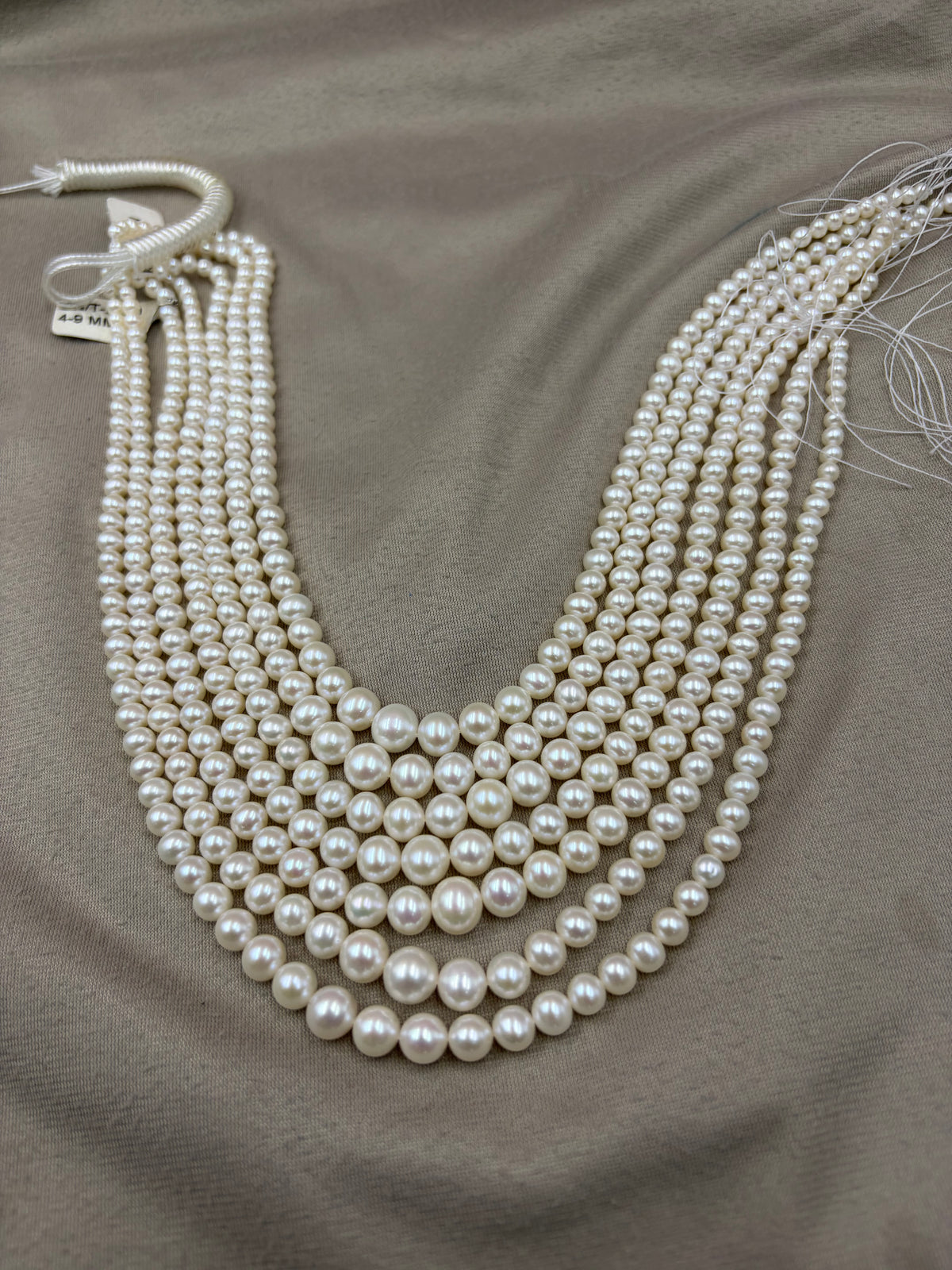 Freshwater Pearl ,  White Color, Oval Shape, 4-9m Size