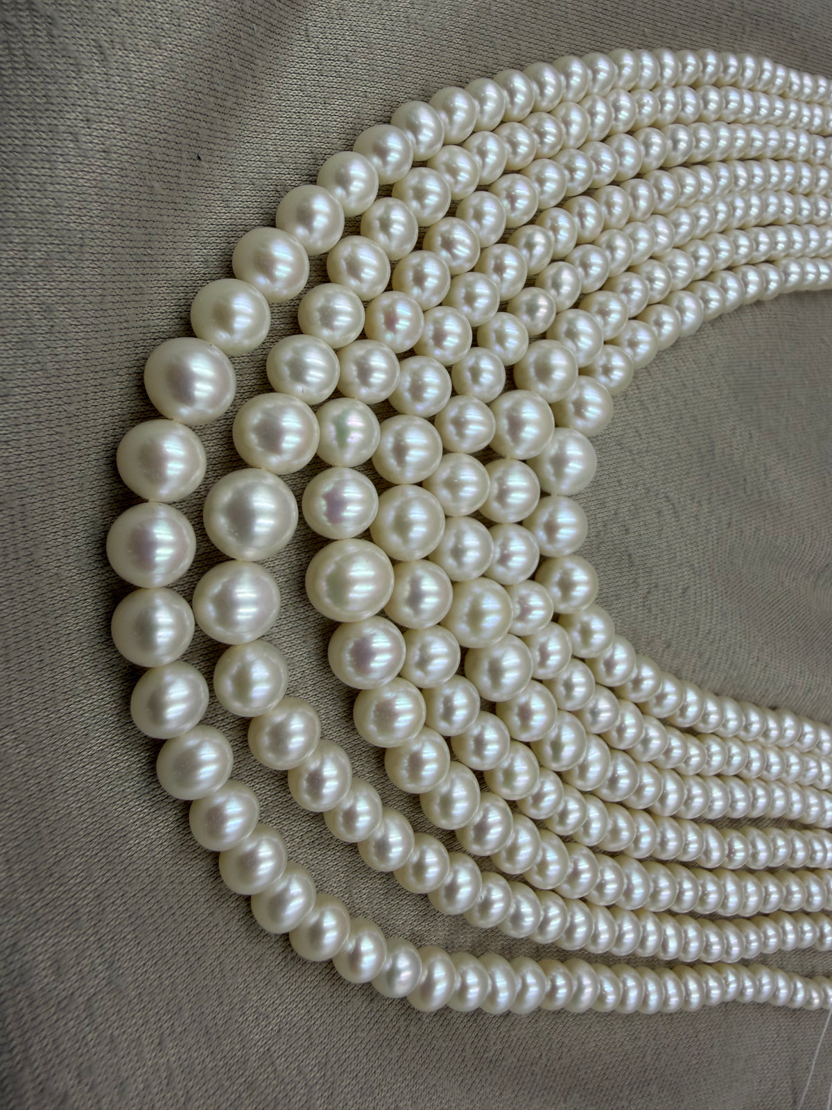 Freshwater Pearl ,  White Color, Oval Shape, 4-9m Size