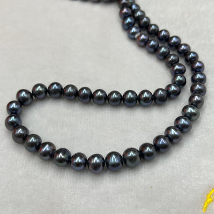 Freshwater Pearl, Peacock Color, Oval Shape, 7.5-8 MM Size