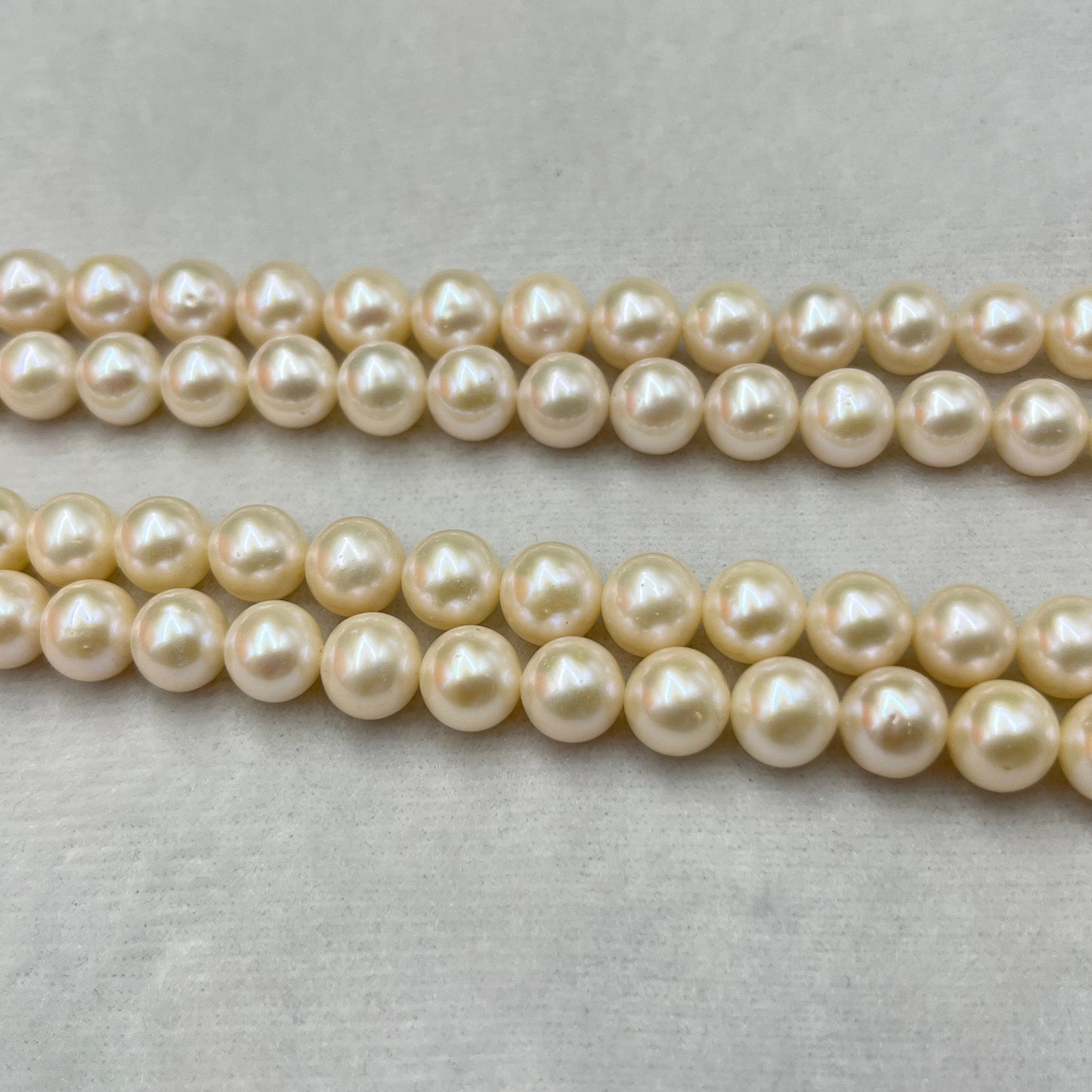 Freshwater Pearl, Cream Color, Round Shape, 8.5-9 MM Size