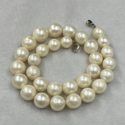 South Sea Pearl, Cream Color, Oval Shape, 11.5-15MM Size