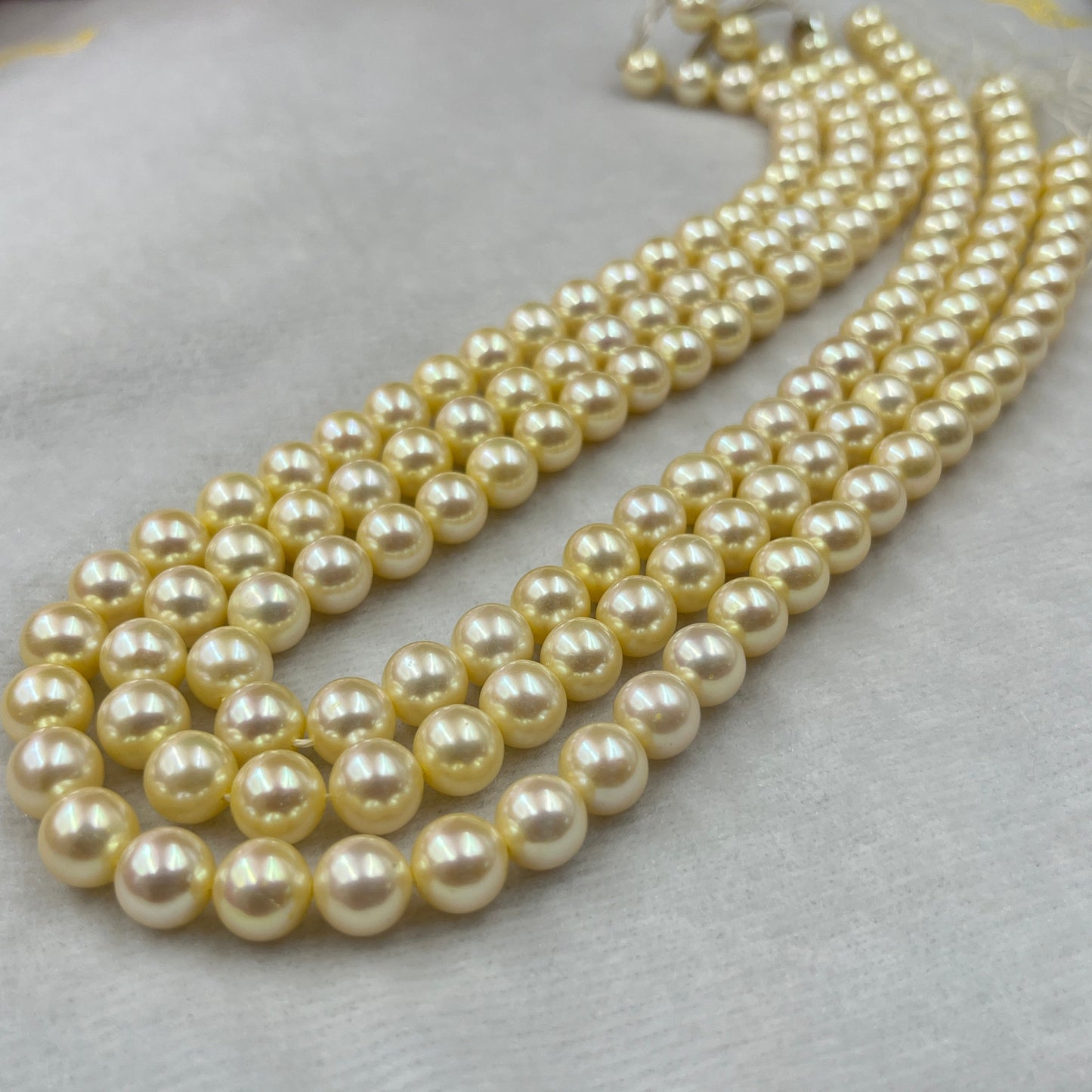 Freshwater Pearl, Light Golden Color, Rice Shape, 8-8.5 MM Size