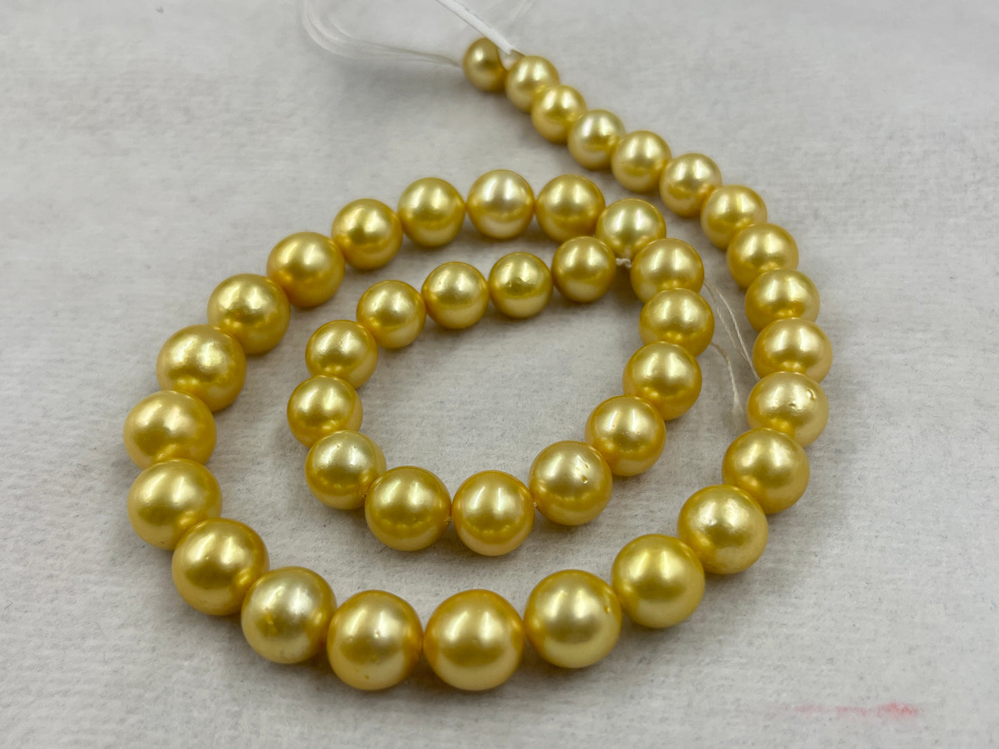 South Sea Pearl Golden Color, Round Shape, AAA/1 Luster Pearl, 9.5-11.5 MM Size