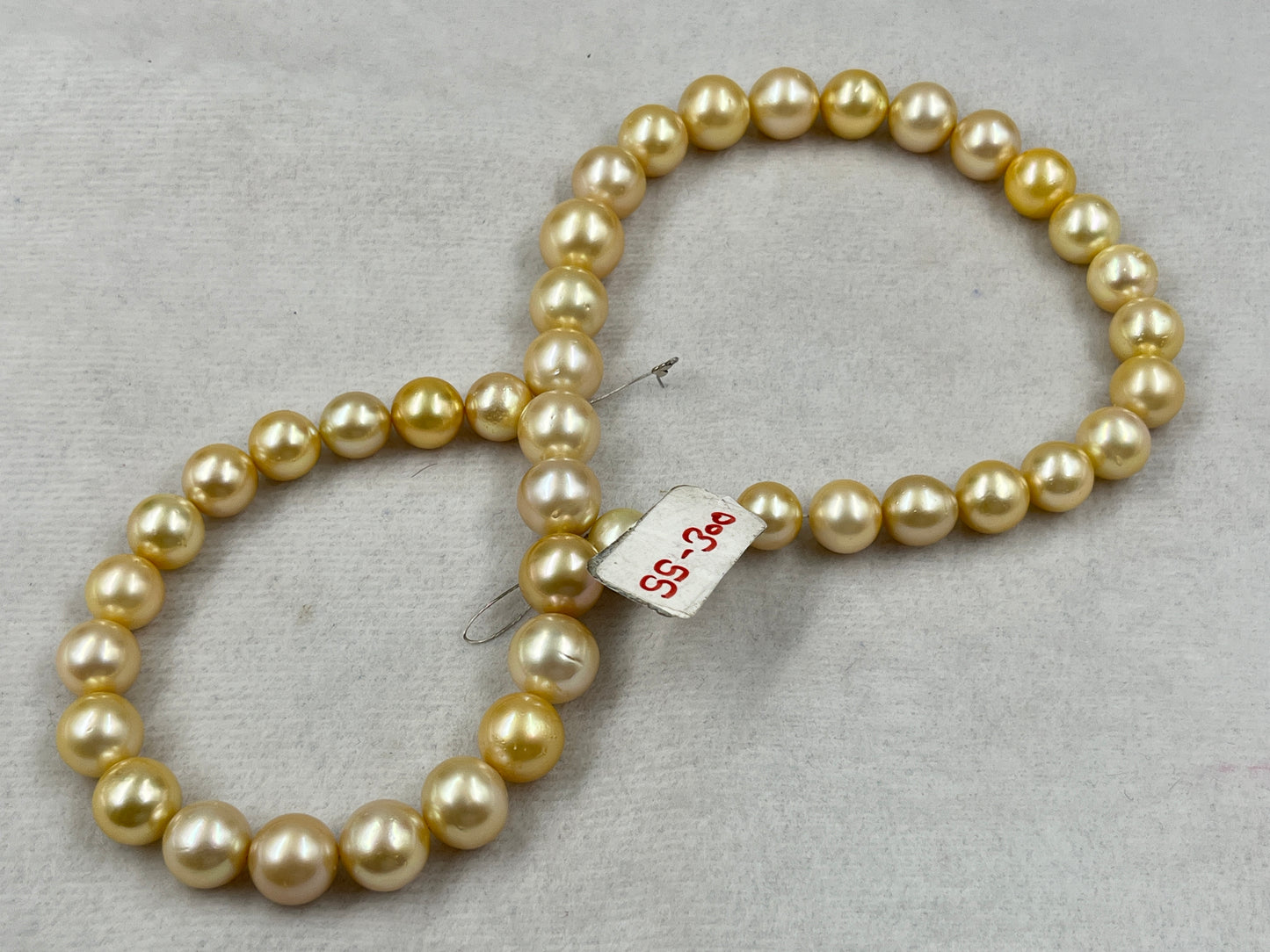 South Sea Pearl Light Golden Color, Round Shape, AAA/2 Luster Pearl, 10.5-14 MM Size