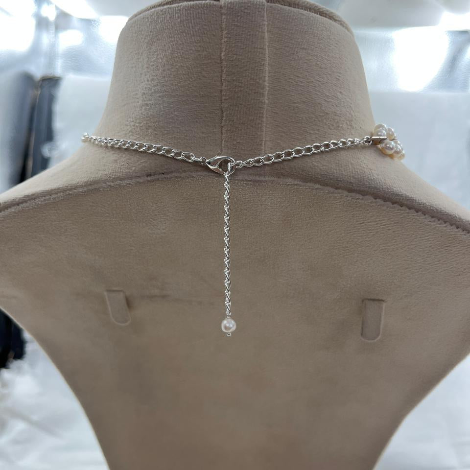 Fresh water pearls necklace &nbsp;with bras hook