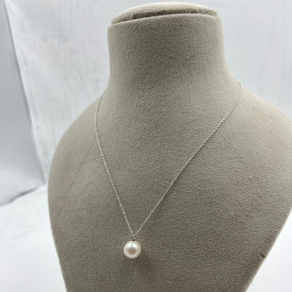 Fresh water pearl pendant with Brass chain and lock