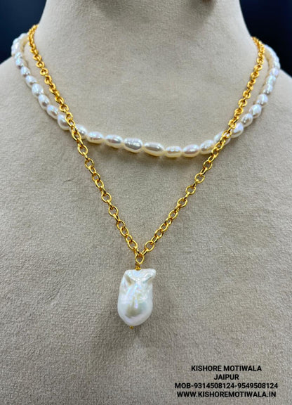 Fresh water Pearls White Necklace with Metal Chain / metal Bracelet and metal earrings