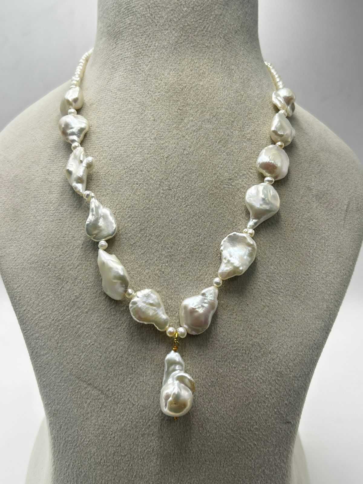 Natural Freshwater Pearl Necklace with pearl earring | Handmade Elegant Pearl Jewelry | Brass Lock