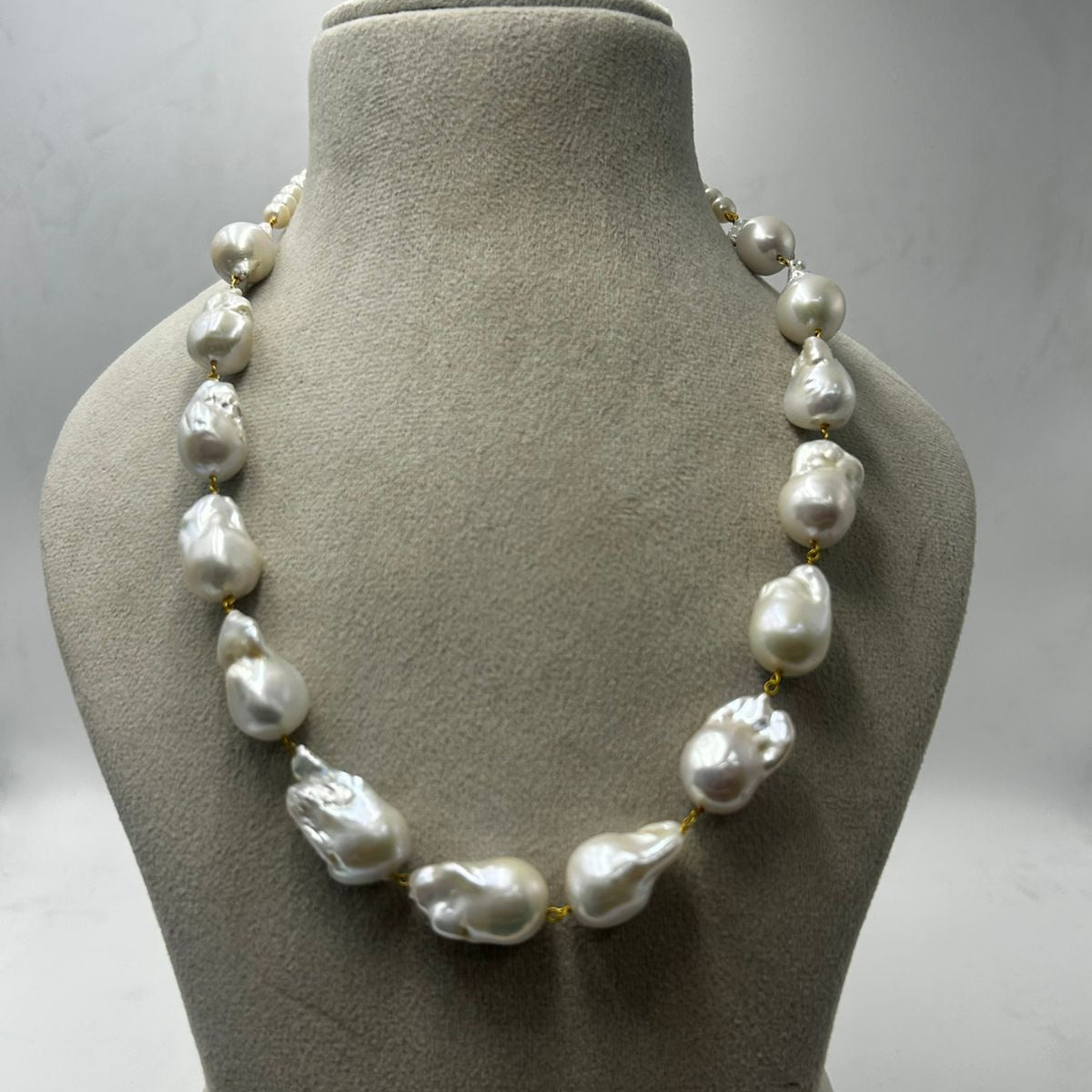 Natural Freshwater Pearl Necklace with pearl earring | Handmade Elegant Pearl Jewelry | Brass Lock