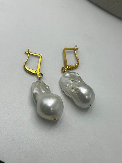 Natural Freshwater Pearl Necklace with pearl earring | Handmade Elegant Pearl Jewelry | Brass Lock