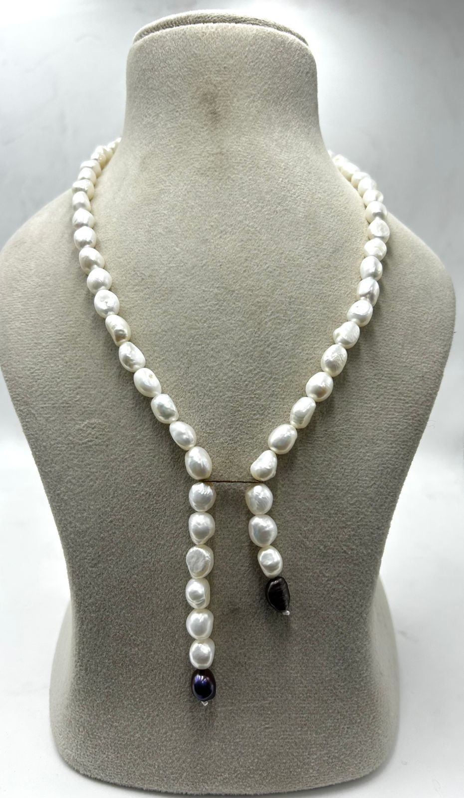 Freshwater Pearl Y Necklace | Pearl Lariat Necklace with Black Pearl Drops | Elegant Handmade Pearl Jewelry | Statement Necklace for Women | Gift for Her