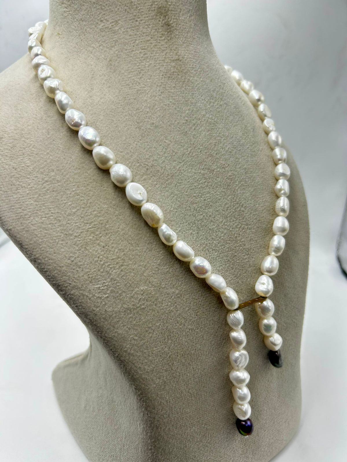 Freshwater Pearl Y Necklace | Pearl Lariat Necklace with Black Pearl Drops | Elegant Handmade Pearl Jewelry | Statement Necklace for Women | Gift for Her
