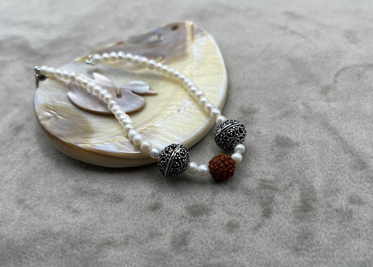 Freshwater Pearl Rakhi Bracelet | Handmade Pearl Rakhi for Brother | Elegant Raksha Bandhan Gift | Adjustable Rakhi